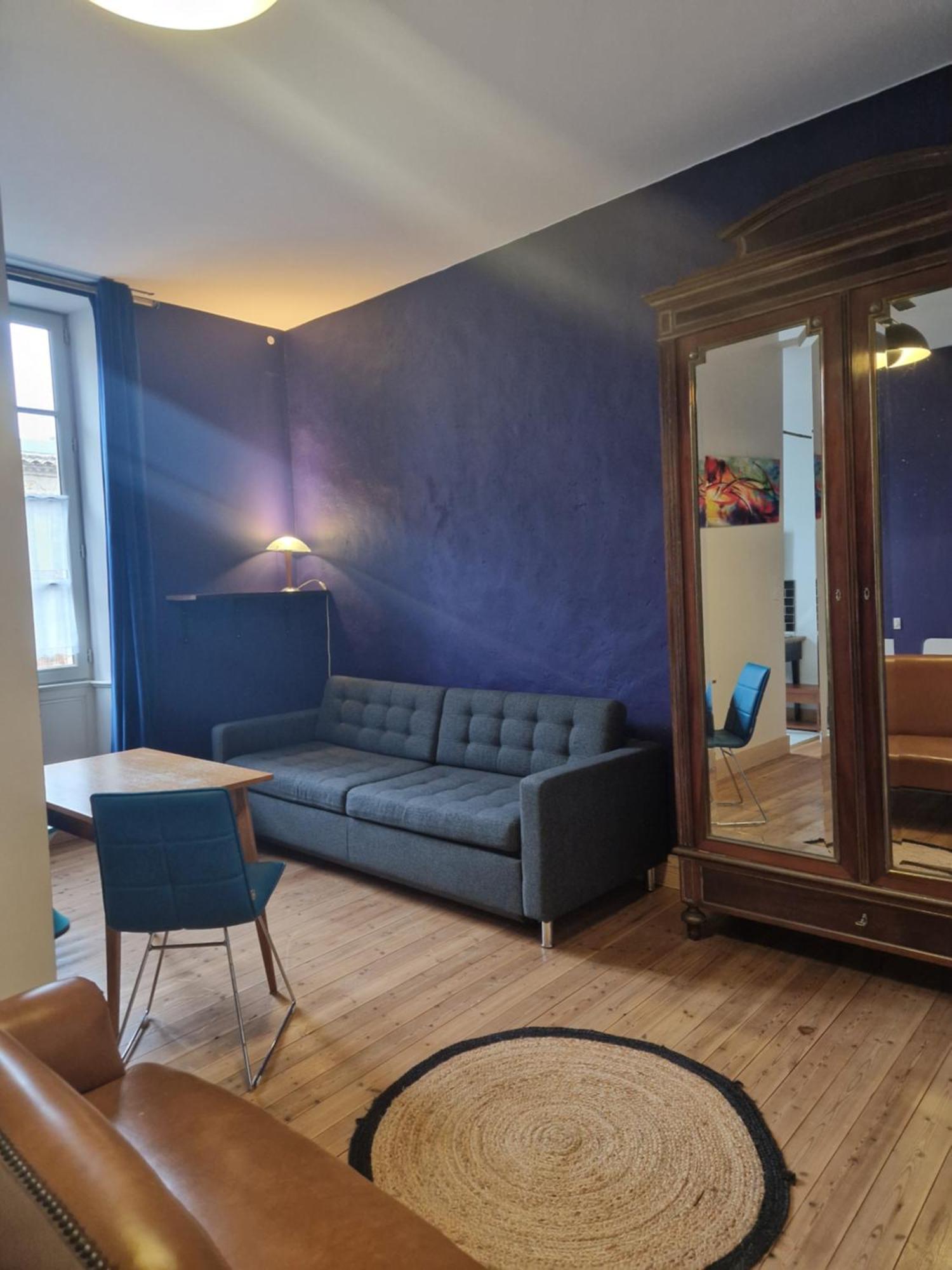 Le Jardin Aux Camelias Apartment Ла Рош-сюр-Йон Екстериор снимка